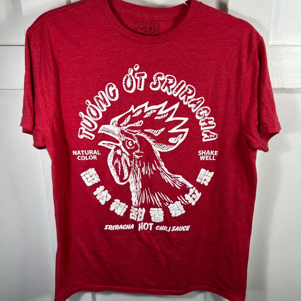 Ripple Junction Sriracha Hot Chili Sauce Rooster Graphic T-Shirt Red Mens Medium